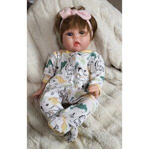 Realistic Cuddly Reborn Beautiful Baby Doll 21"